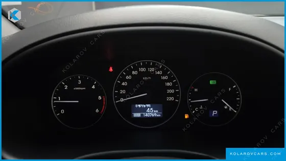 HYUNDAI STAREX VAN 3-SEATER