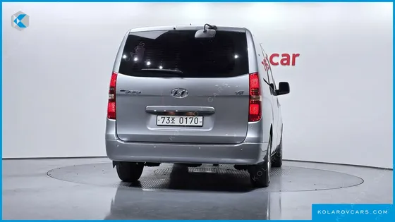HYUNDAI STAREX WAGON 12-SEATER