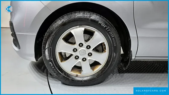 HYUNDAI STAREX WAGON 12-SEATER