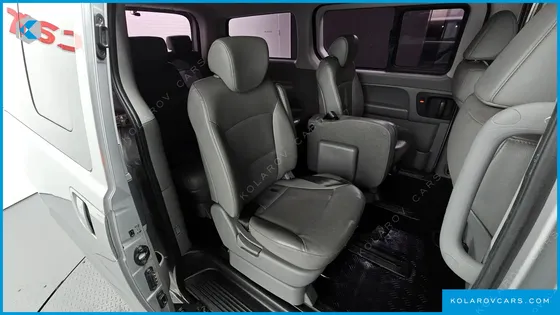 HYUNDAI STAREX WAGON 12-SEATER