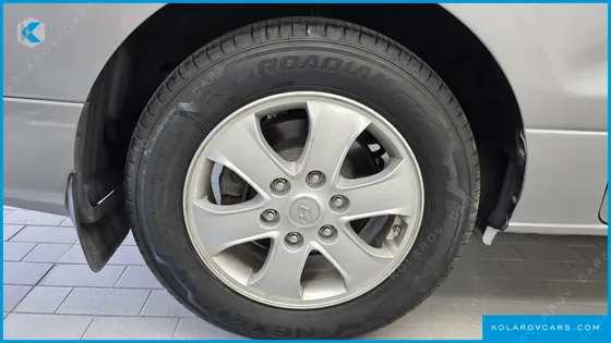 HYUNDAI STAREX WAGON 11-SEATER
