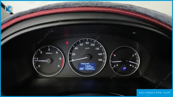 HYUNDAI STAREX WAGON 11-SEATER