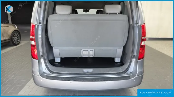 HYUNDAI STAREX WAGON 11-SEATER
