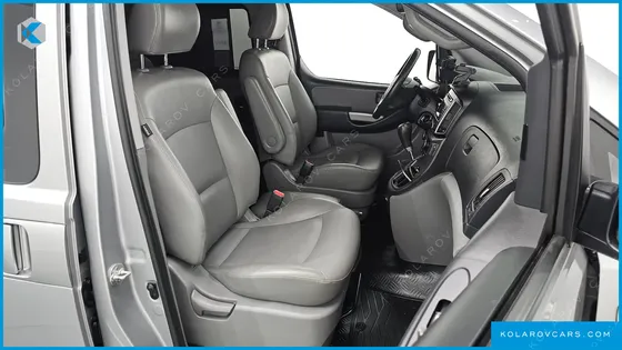 HYUNDAI STAREX VAN 5-SEATER