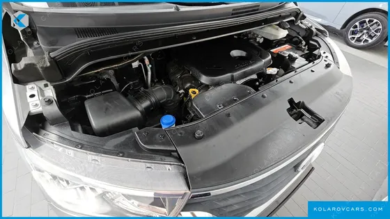 HYUNDAI STAREX WAGON 12-SEATER