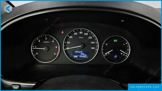 HYUNDAI STAREX WAGON 12-SEATER