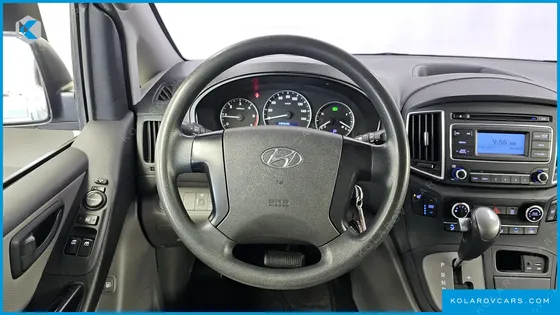 HYUNDAI STAREX WAGON 12-SEATER