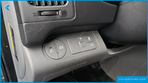 HYUNDAI STAREX WAGON 12-SEATER