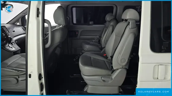 HYUNDAI STAREX URBAN 9-SEATER