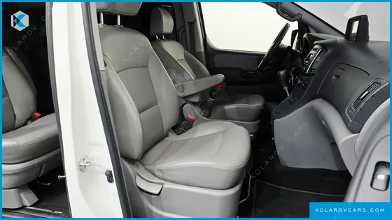 HYUNDAI STAREX URBAN 9-SEATER