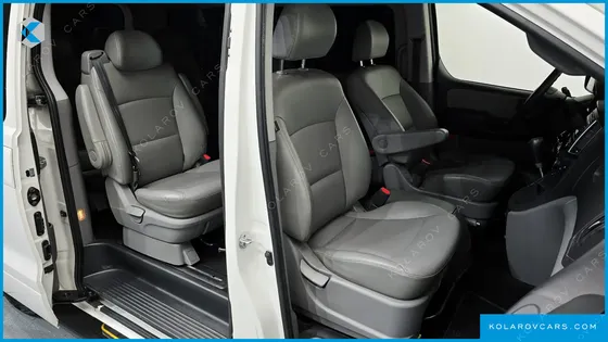 HYUNDAI STAREX URBAN 9-SEATER