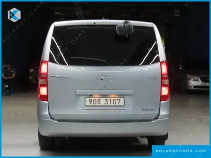 HYUNDAI STAREX VAN 3-SEATER