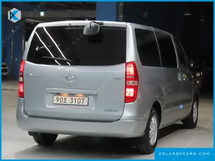 HYUNDAI STAREX VAN 3-SEATER