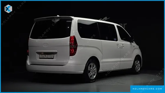 HYUNDAI STAREX WAGON 12-SEATER