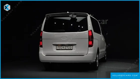 HYUNDAI STAREX WAGON 12-SEATER