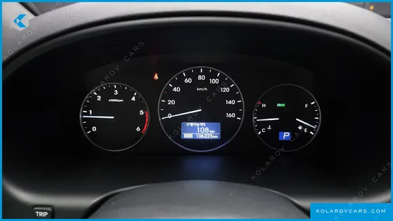 HYUNDAI STAREX WAGON 12-SEATER