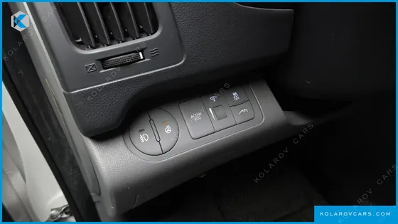 HYUNDAI STAREX WAGON 12-SEATER