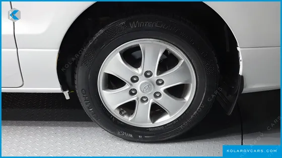 HYUNDAI STAREX WAGON 12-SEATER