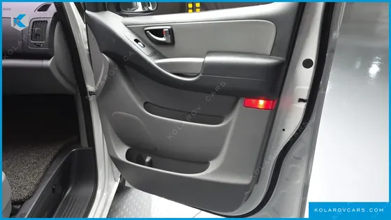 HYUNDAI STAREX WAGON 12-SEATER
