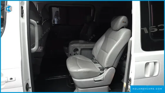 HYUNDAI STAREX WAGON 12-SEATER