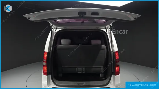 HYUNDAI STAREX WAGON 12-SEATER