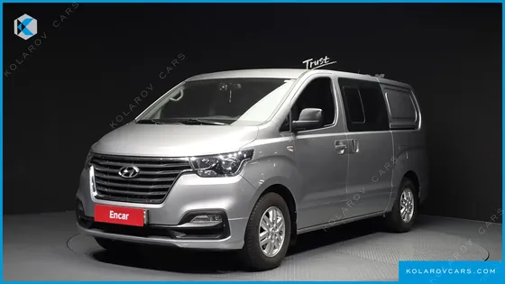 HYUNDAI STAREX VAN 5-SEATER