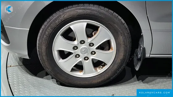 HYUNDAI STAREX WAGON 12-SEATER
