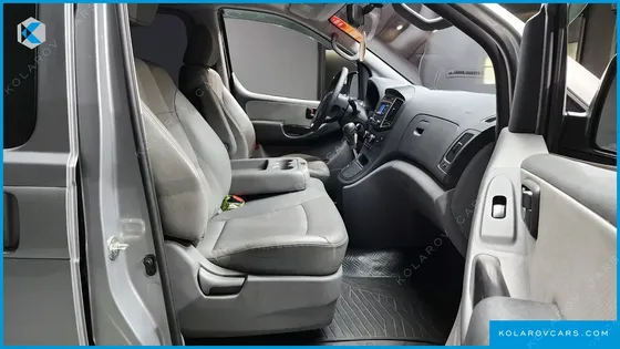 HYUNDAI STAREX WAGON 12-SEATER