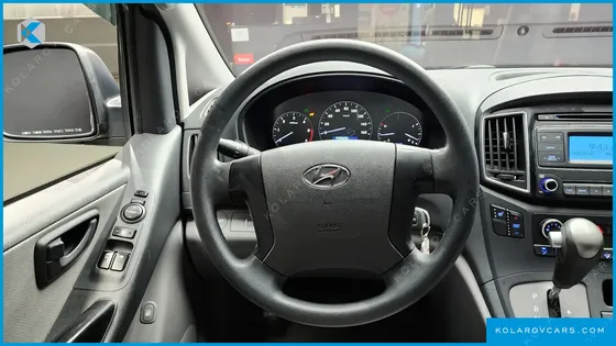 HYUNDAI STAREX WAGON 12-SEATER