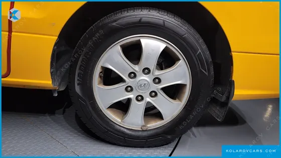 HYUNDAI STAREX SCHOOL BUS