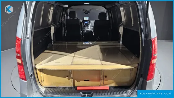 HYUNDAI STAREX CAMPING CAR