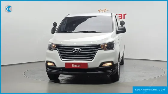 HYUNDAI STAREX VAN 3-SEATER