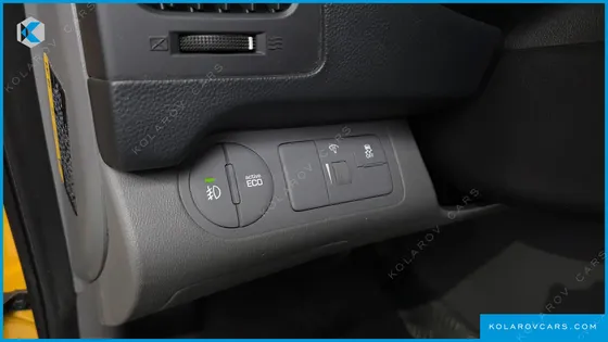 HYUNDAI STAREX VAN 3-SEATER