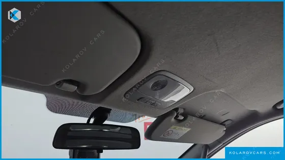 HYUNDAI STAREX VAN 3-SEATER
