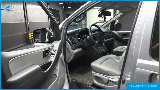HYUNDAI STAREX WAGON 11-SEATER