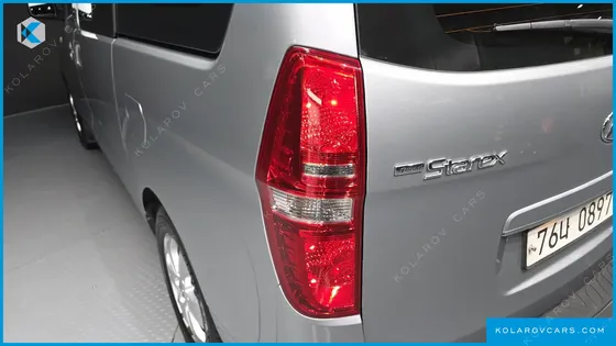 HYUNDAI STAREX WAGON 11-SEATER