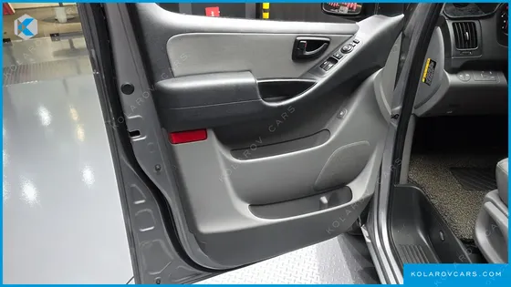 HYUNDAI STAREX WAGON 11-SEATER