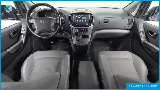 HYUNDAI STAREX VAN 5-SEATER