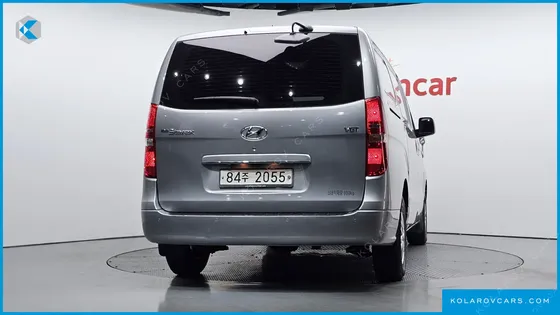 HYUNDAI STAREX VAN 3-SEATER