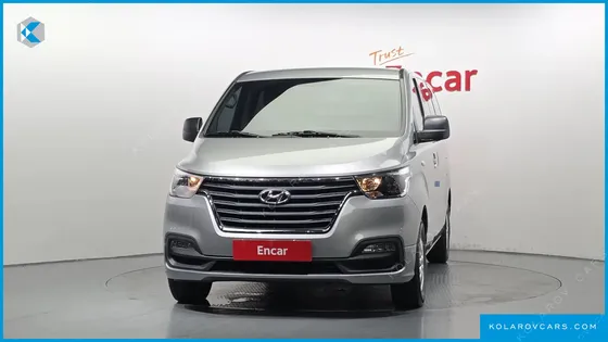 HYUNDAI STAREX VAN 5-SEATER