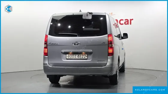HYUNDAI STAREX VAN 5-SEATER