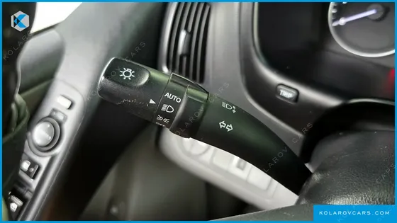 HYUNDAI STAREX VAN 3-SEATER