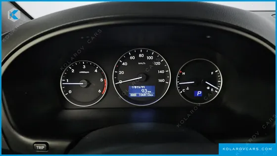 HYUNDAI STAREX WAGON 12-SEATER