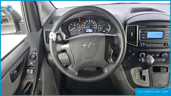HYUNDAI STAREX WAGON 12-SEATER