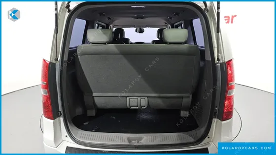 HYUNDAI STAREX WAGON 12-SEATER