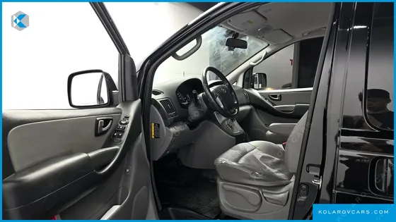HYUNDAI STAREX WAGON 11-SEATER