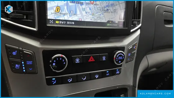 HYUNDAI STAREX WAGON 11-SEATER