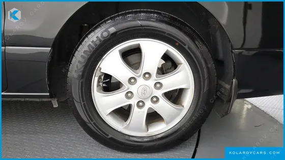 HYUNDAI STAREX WAGON 11-SEATER