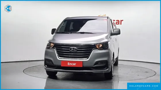 HYUNDAI STAREX VAN 5-SEATER