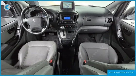 HYUNDAI STAREX VAN 5-SEATER